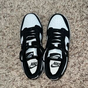 NEW Nike dunk panda kids size 5.5